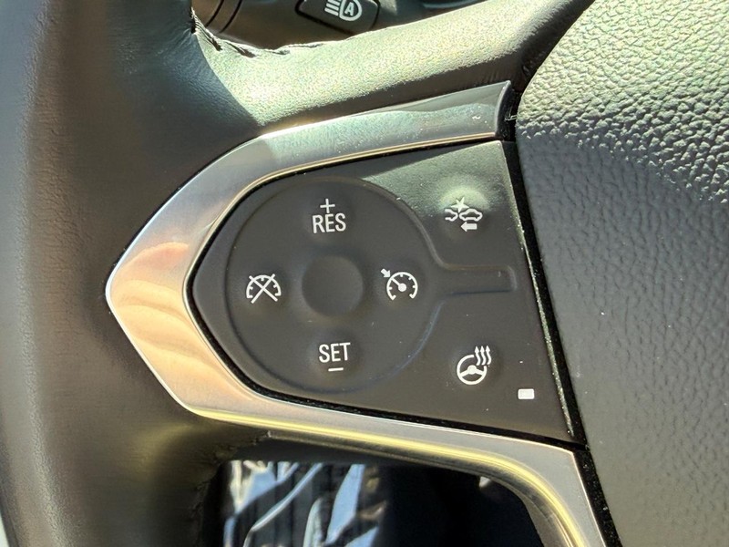 Chevrolet Traverse Vehicle Image 17