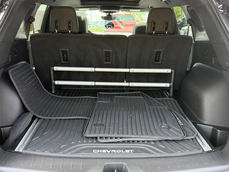 Chevrolet Blazer Vehicle Image 05