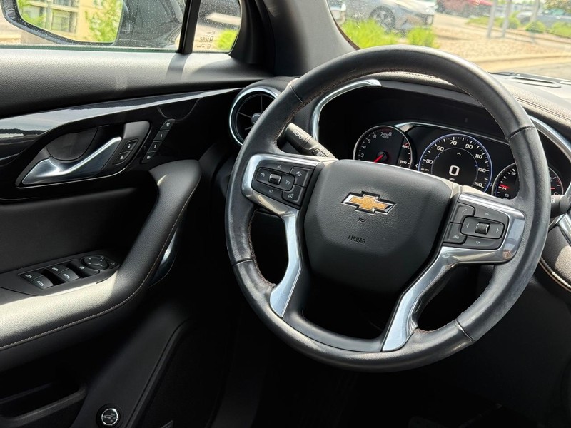 Chevrolet Blazer Vehicle Image 14
