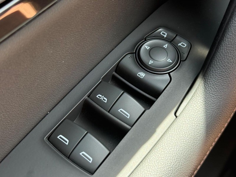 Chevrolet Blazer Vehicle Image 22