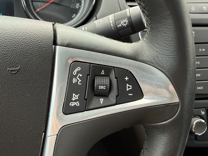 Buick Regal Vehicle Full-screen Gallery Image 18