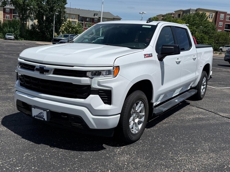 Chevrolet Silverado 1500 Vehicle Full-screen Gallery Image 08