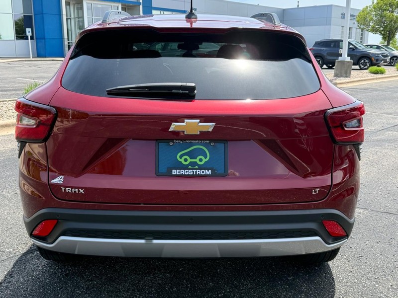 Chevrolet Trax Vehicle Image 04
