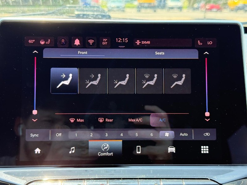 Jeep Compass Vehicle Image 20
