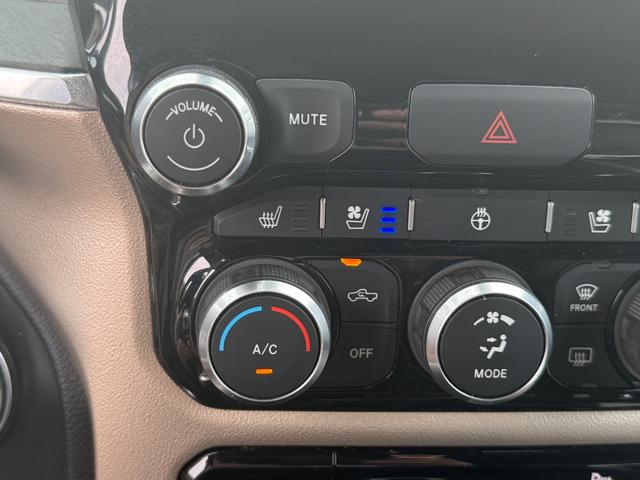 Ram 1500 Vehicle Image 21
