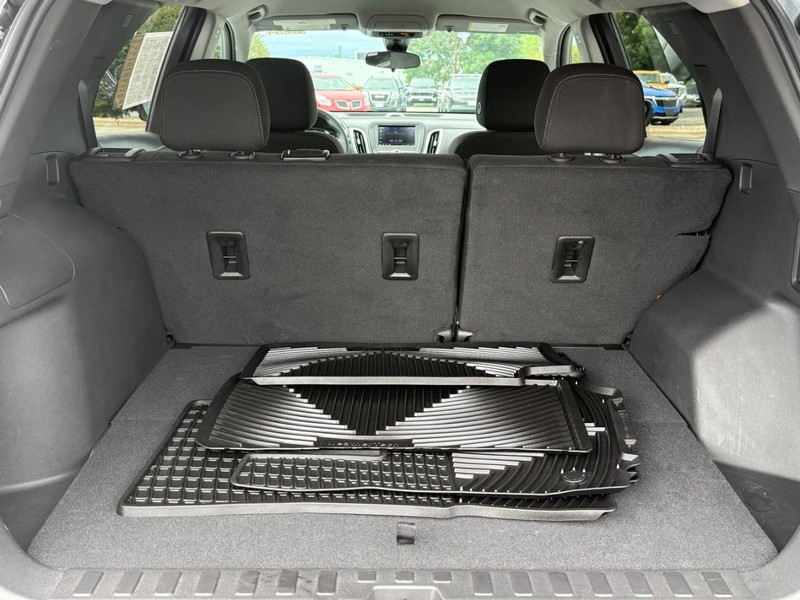 Chevrolet Equinox Vehicle Full-screen Gallery Image 05