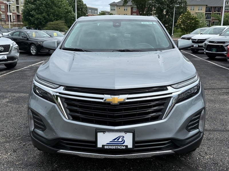 Chevrolet Equinox Vehicle Full-screen Gallery Image 09