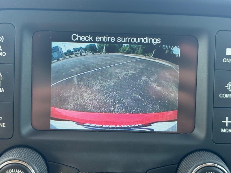 Jeep Renegade Vehicle Image 20