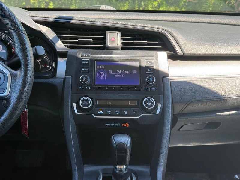 Honda Civic Sedan Vehicle Image 11