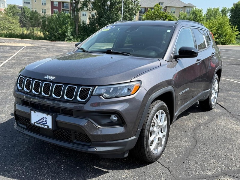 Jeep Compass Vehicle Image 08