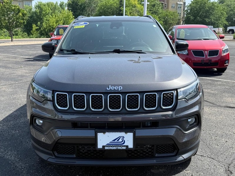 Jeep Compass Vehicle Image 09