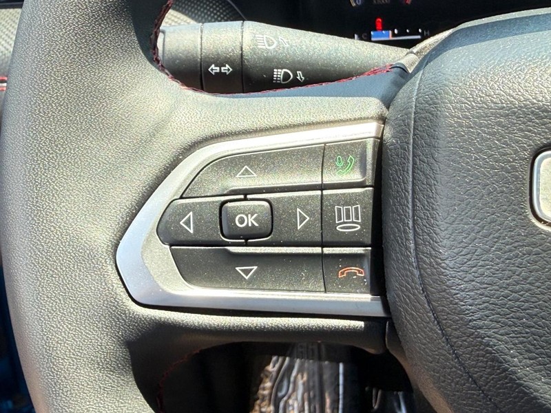 Jeep Compass Vehicle Image 17
