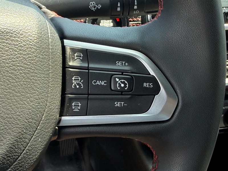 Jeep Compass Vehicle Image 18