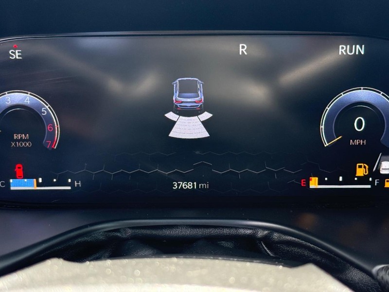 Jeep Compass Vehicle Image 19
