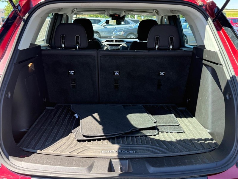 Chevrolet Trailblazer Vehicle Full-screen Gallery Image 05