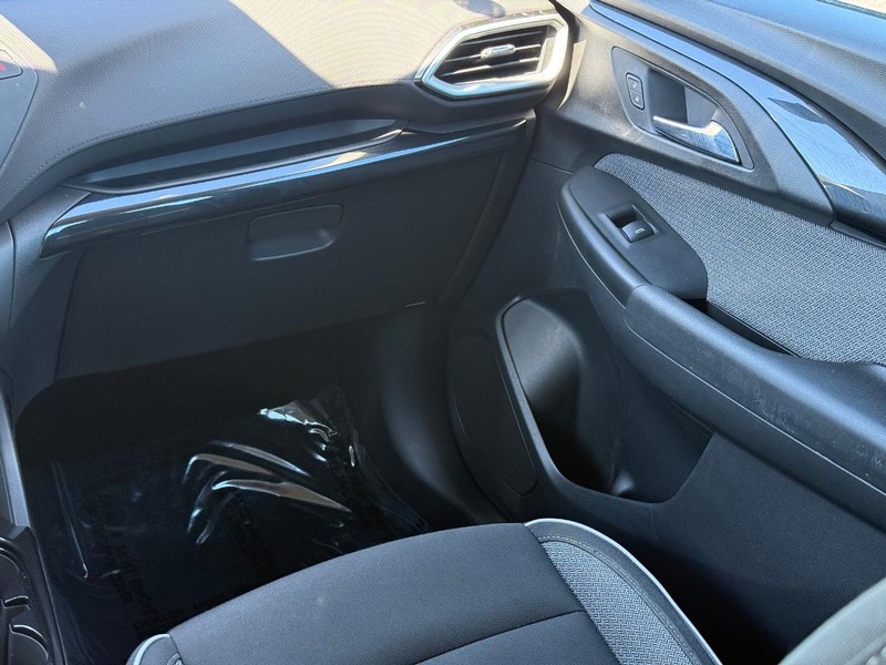 Chevrolet Trailblazer Vehicle Full-screen Gallery Image 15