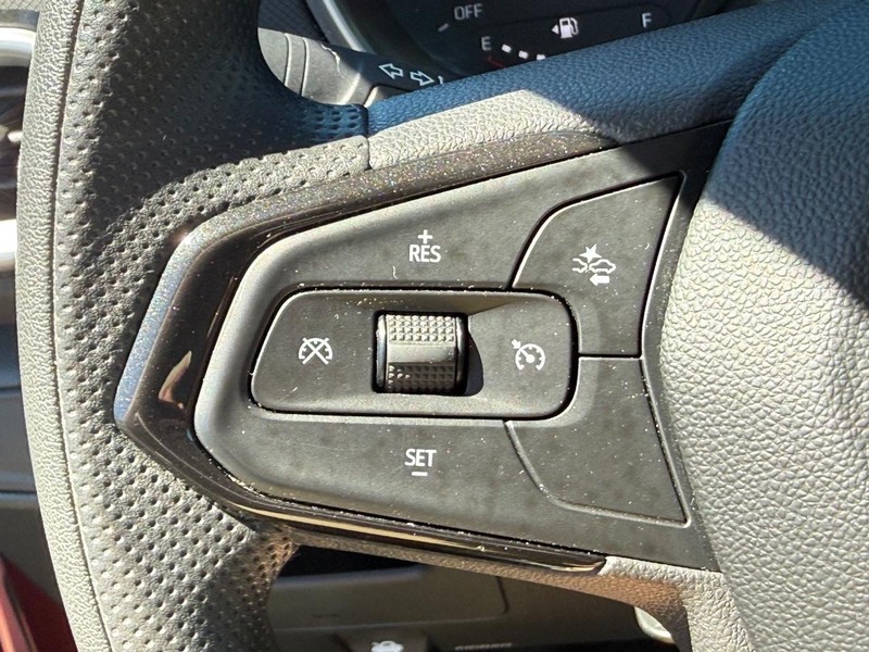 Chevrolet Trailblazer Vehicle Full-screen Gallery Image 16