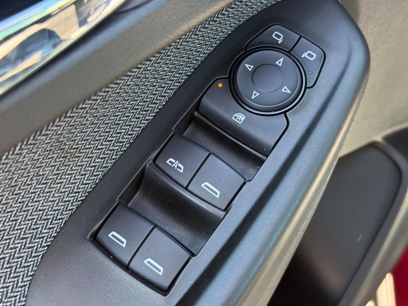 Chevrolet Trailblazer Vehicle Full-screen Gallery Image 20