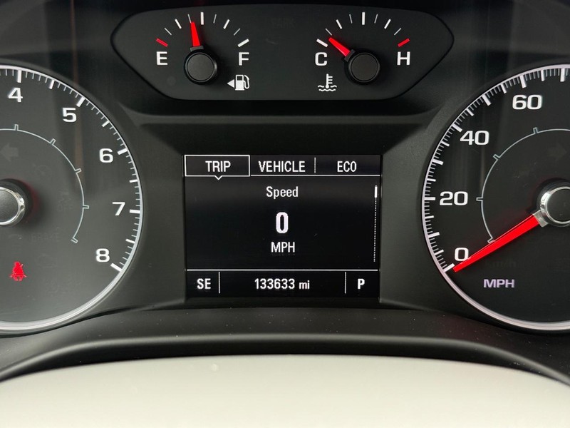 GMC Acadia Vehicle Full-screen Gallery Image 19