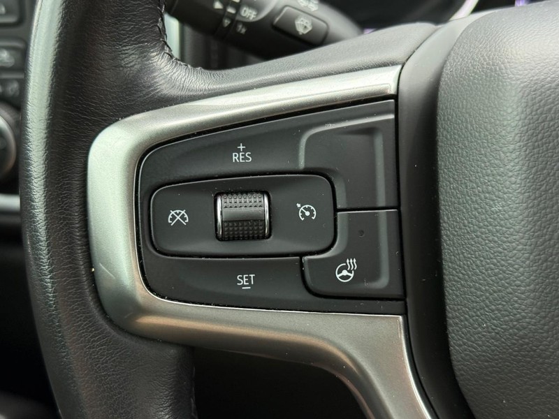 Chevrolet Silverado 1500 Vehicle Full-screen Gallery Image 15