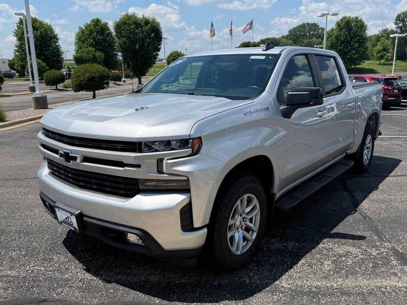 Chevrolet Silverado 1500 LTD Vehicle Full-screen Gallery Image 08
