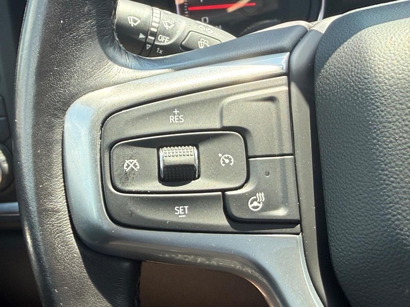 Chevrolet Silverado 1500 LTD Vehicle Full-screen Gallery Image 15