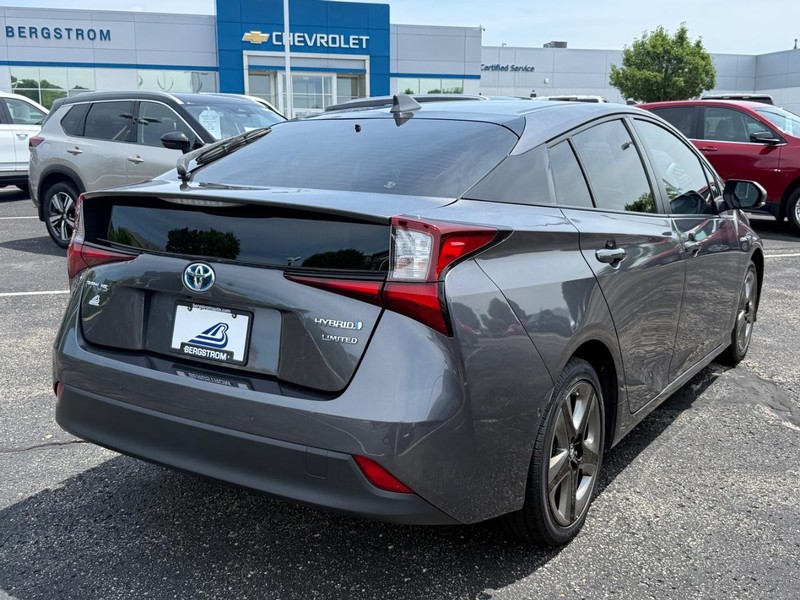 Toyota Prius Vehicle Image 03