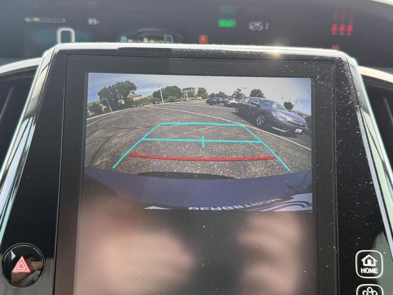 Toyota Prius Vehicle Image 19