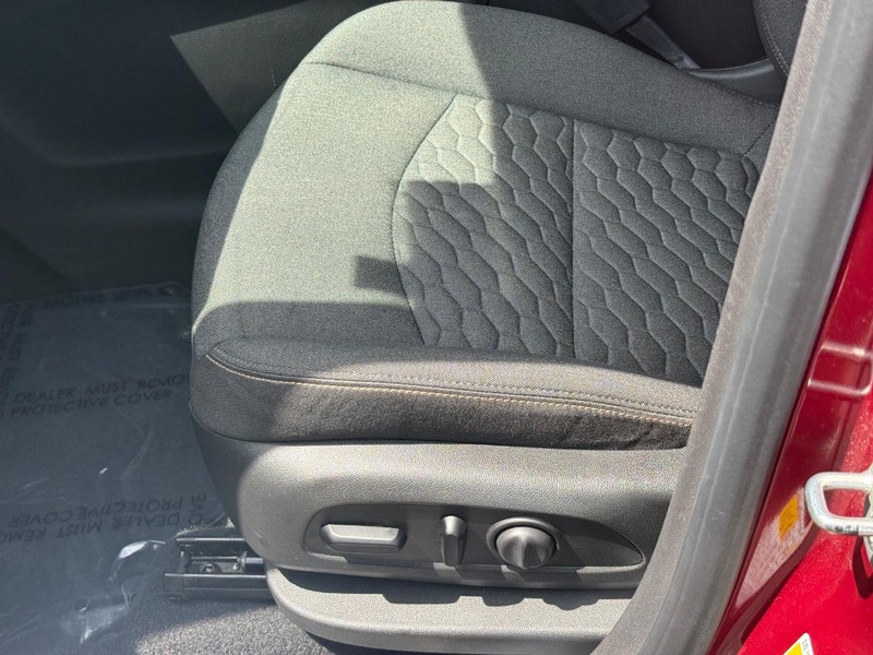 Chevrolet Equinox Vehicle Image 22