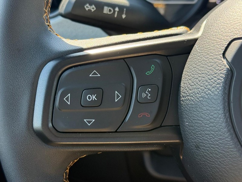 Jeep Wrangler Vehicle Image 16