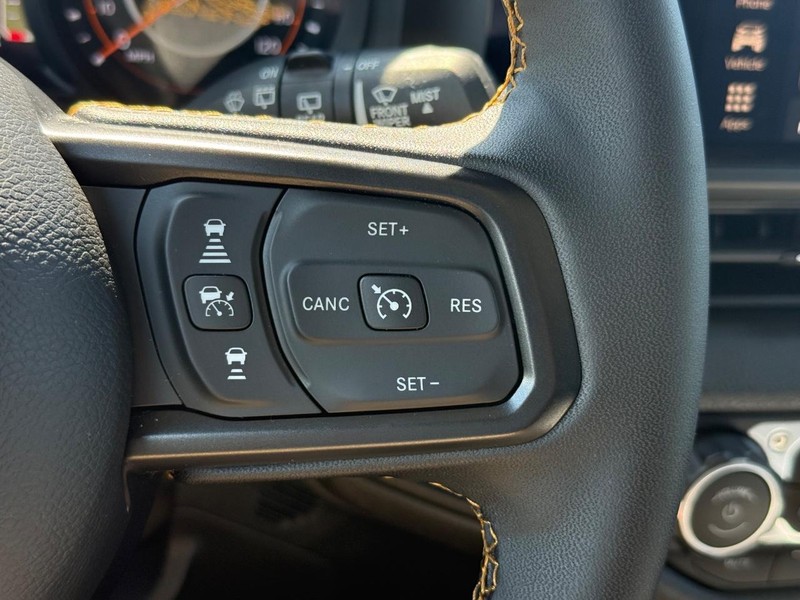 Jeep Wrangler Vehicle Image 17