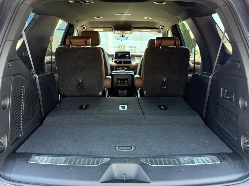 Chevrolet Tahoe Vehicle Image 05