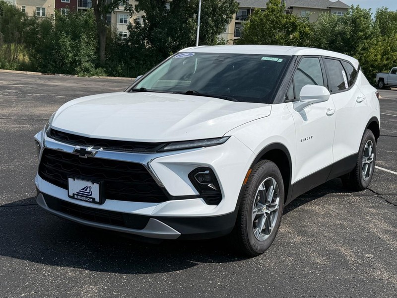 Chevrolet Blazer Vehicle Full-screen Gallery Image 08