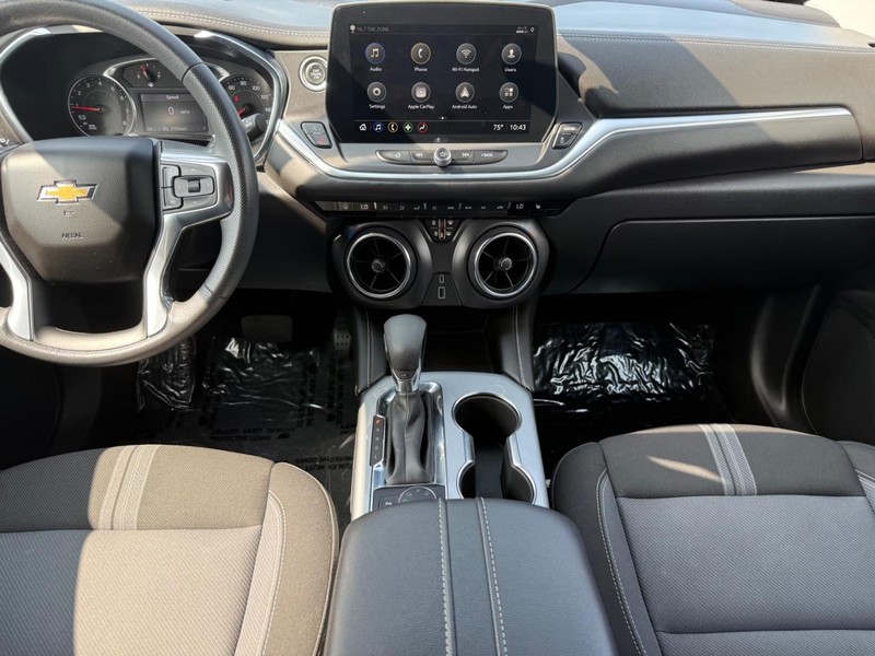 Chevrolet Blazer Vehicle Full-screen Gallery Image 11