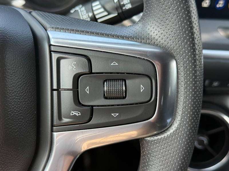Chevrolet Blazer Vehicle Full-screen Gallery Image 17