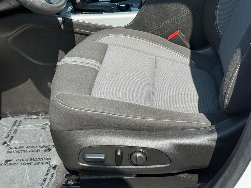 Chevrolet Blazer Vehicle Full-screen Gallery Image 22