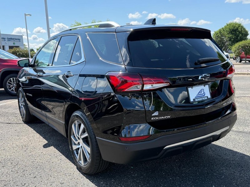 Chevrolet Equinox Vehicle Full-screen Gallery Image 06