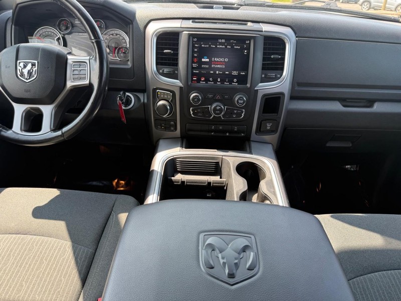 Ram 1500 Classic Vehicle Image 11