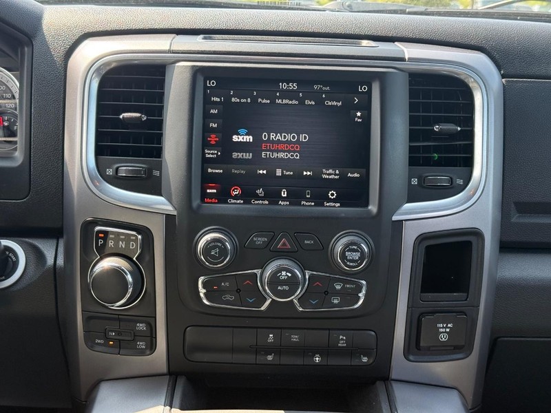 Ram 1500 Classic Vehicle Image 12