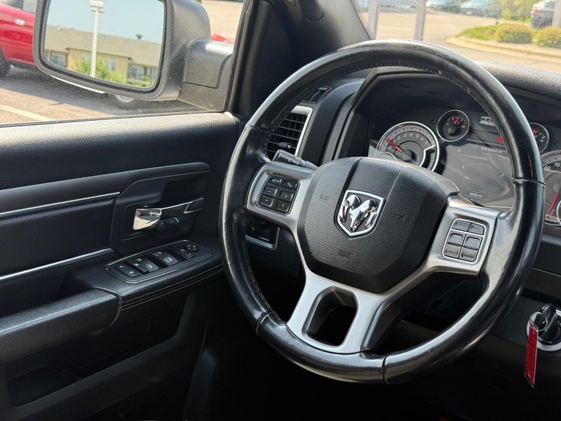 Ram 1500 Classic Vehicle Image 14
