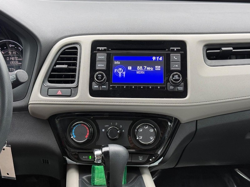 Honda HR-V Vehicle Image 12