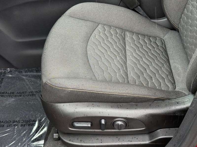 Chevrolet Equinox Vehicle Image 22
