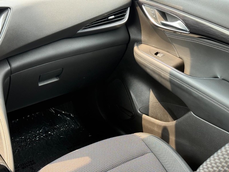 Buick Envision Vehicle Image 15