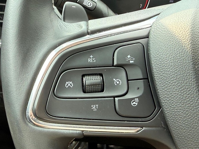 Buick Envision Vehicle Image 16