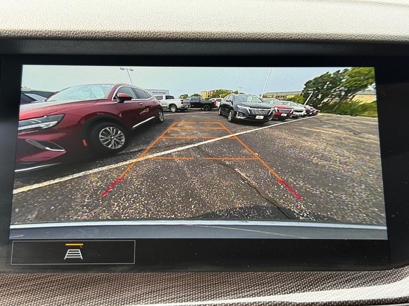 Buick Envision Vehicle Image 19