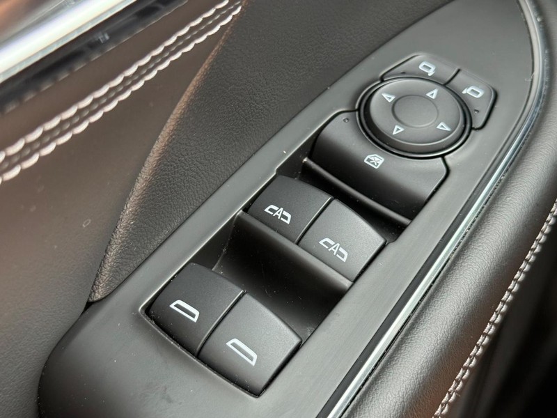 Buick Envision Vehicle Image 21