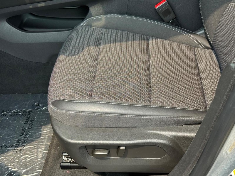 Buick Envision Vehicle Image 22