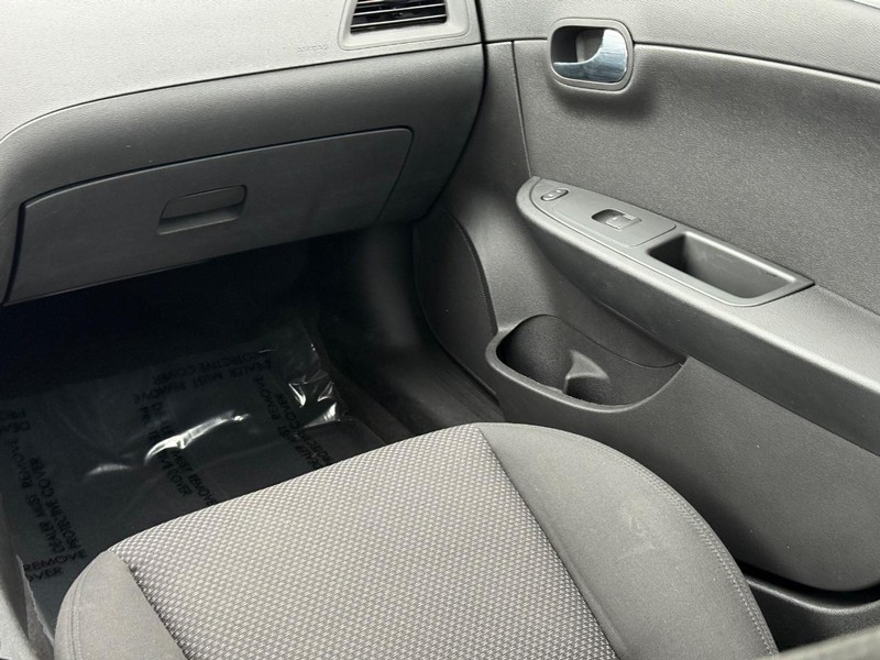 Chevrolet Malibu Vehicle Image 14