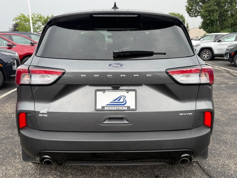 Ford Escape Vehicle Image 04
