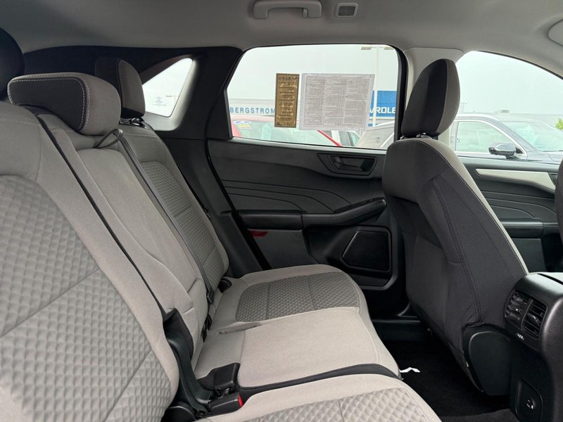 Ford Escape Vehicle Image 10